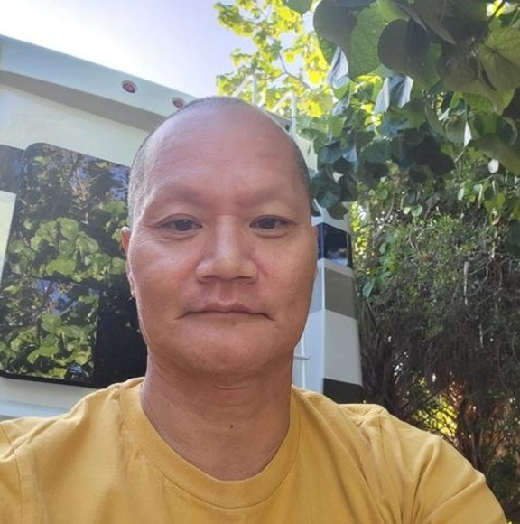 Meet your Posher, Chris - Picture 1 of 1